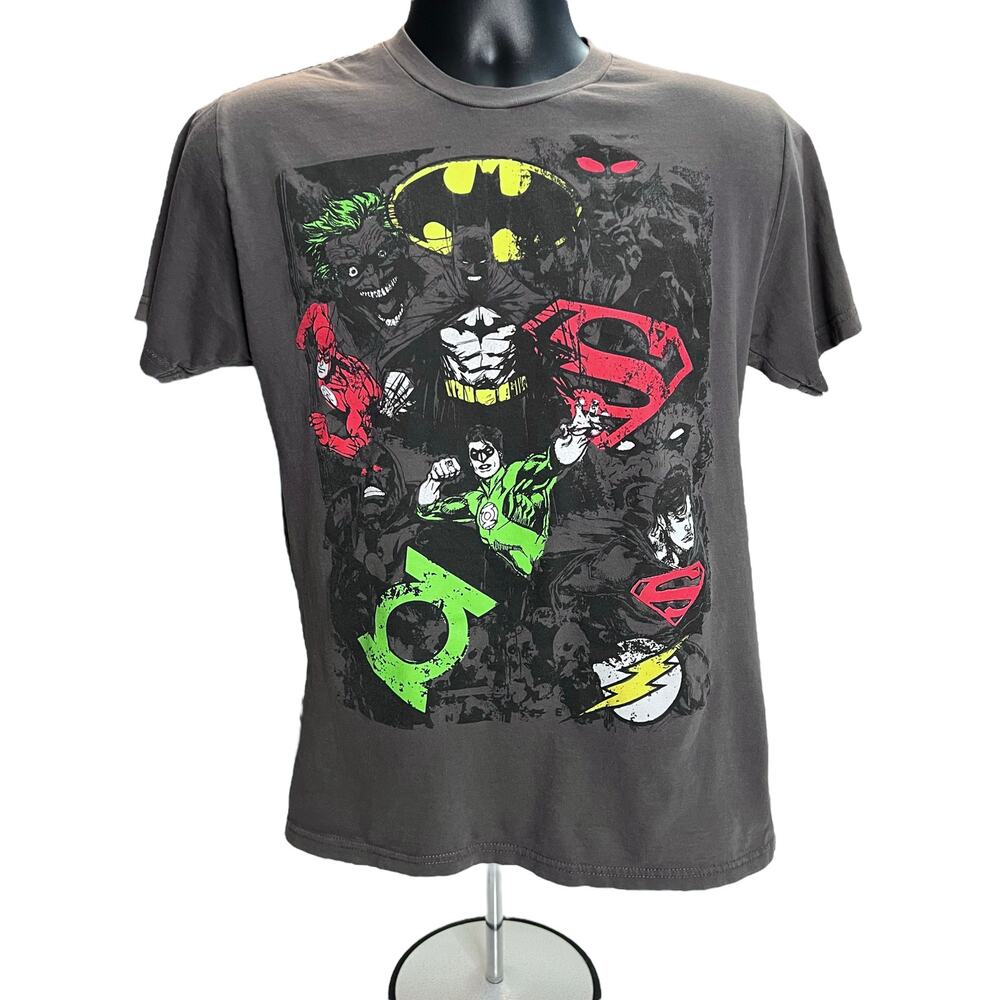 Justice League Gray T-Shirt - Batman, Superman, Flash - Size Medium  - DC Comics